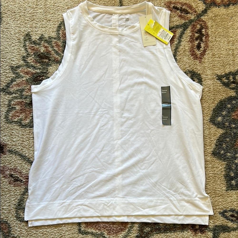 NWT Large White Muscle Tank